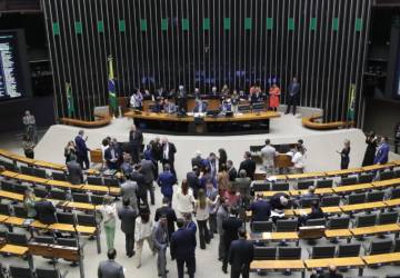 Congresso rejeita diversos itens de 13 vetos presidenciais