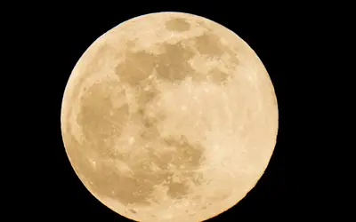 'Lua Cheia Rosa' poderá ser vista nesta terça-feira no Brasil