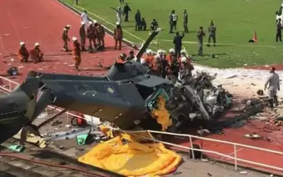 VÍDEO: Dez pessoas morrem após helicópteros colidirem no ar na Malásia