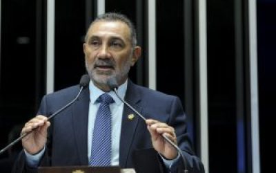 Acusado de importunação sexual contra filha, ex-senador vai para prisão domiciliar