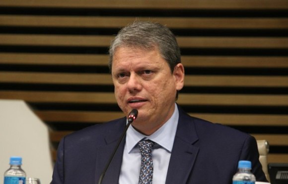 Tarcísio vê aprovação se manter e rejeição dobrar, diz Datafolha